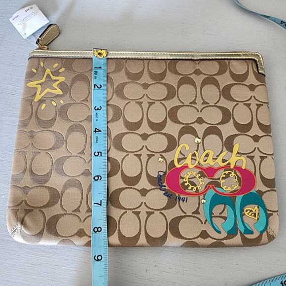 Coach Signature iPad Tablet Sleeve New with Tags Pink Inside - Picture 6 of 6